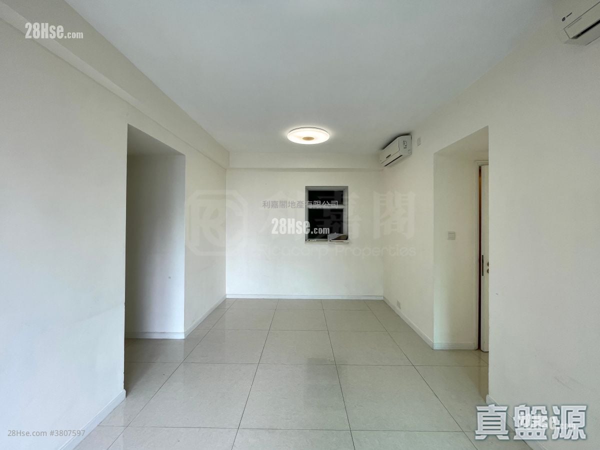 致蓝天 售盘 3 房 , 2 浴室 743 平方尺