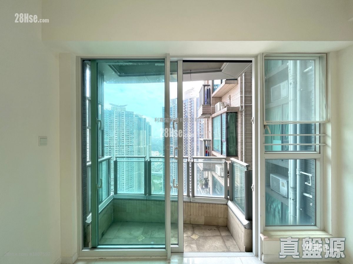 致蓝天 售盘 3 房 , 2 浴室 743 平方尺