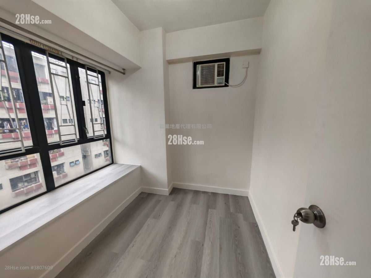 聚贤大厦 租盘 2 房 , 1 浴室 329 平方尺