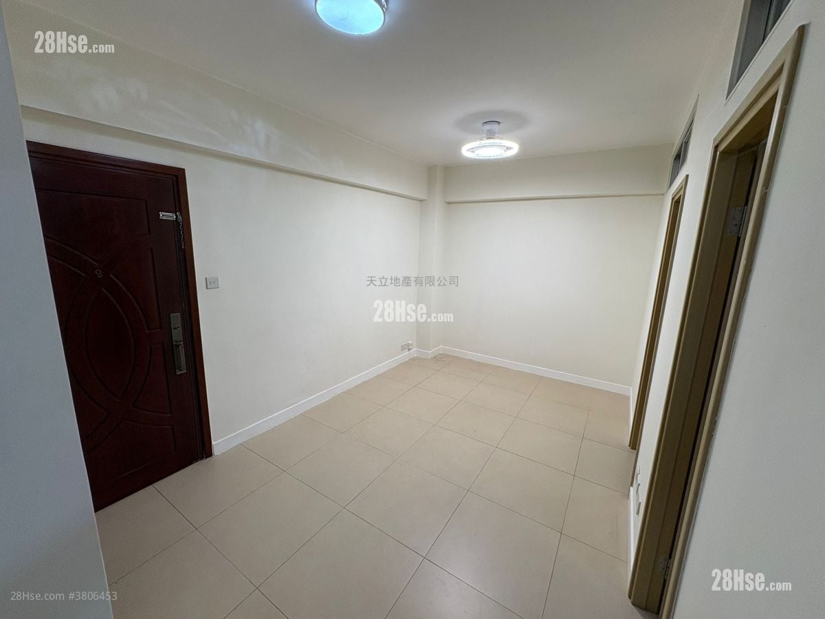 金阁大厦 租盘 2 房 , 1 浴室 385 平方尺