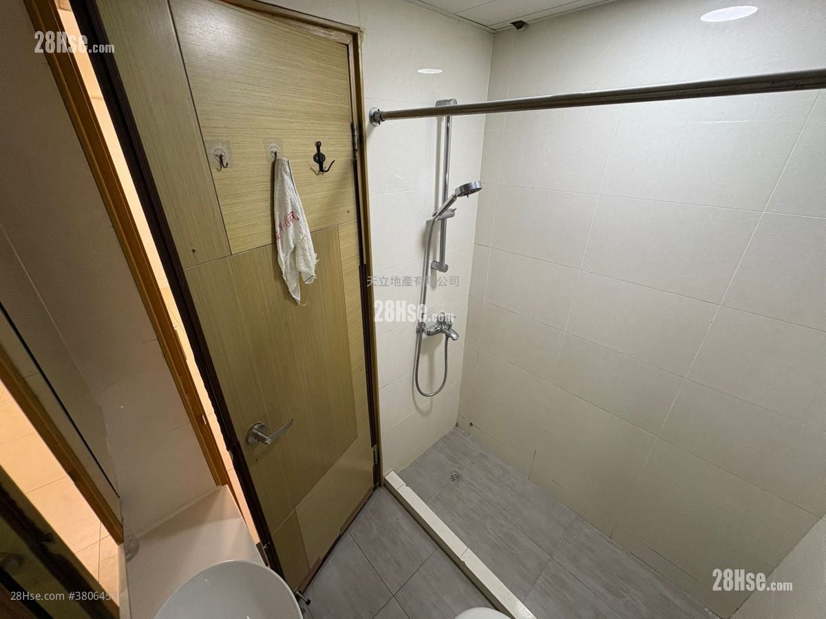 金阁大厦 租盘 2 房 , 1 浴室 385 平方尺