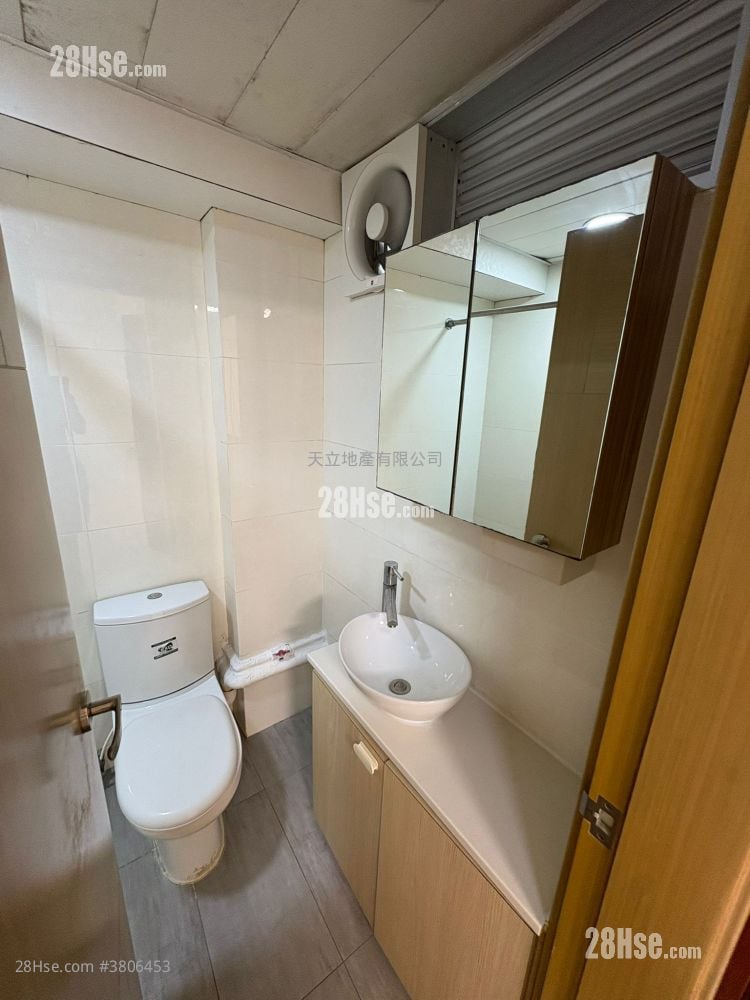 金阁大厦 租盘 2 房 , 1 浴室 385 平方尺