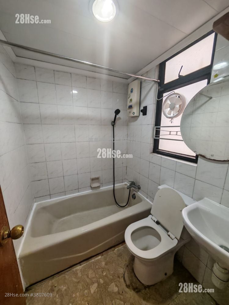 聚贤大厦 租盘 2 房 , 1 浴室 329 平方尺