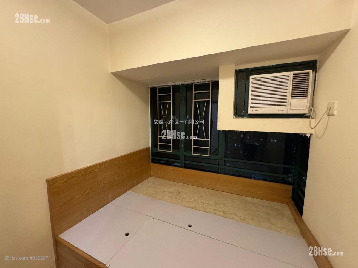 俊贤阁 租盘 2 房 , 1 浴室 365 平方尺