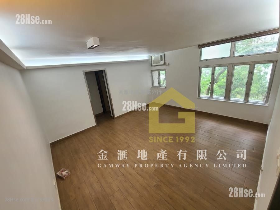 King Lai Court Sell 2 Bedrooms , 1 Bathroom 554 ft²