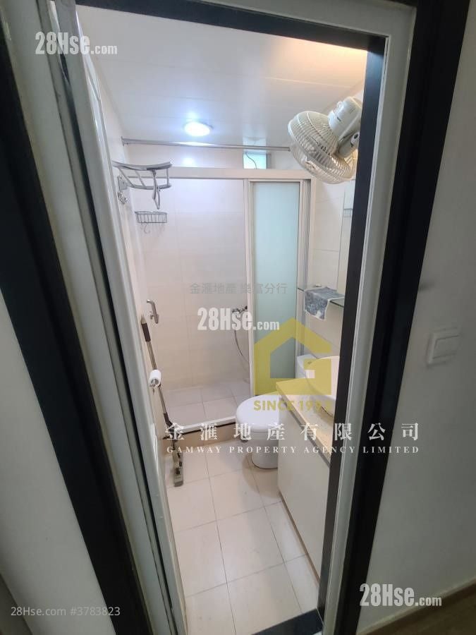 King Lai Court Sell 2 Bedrooms , 1 Bathroom 554 ft²