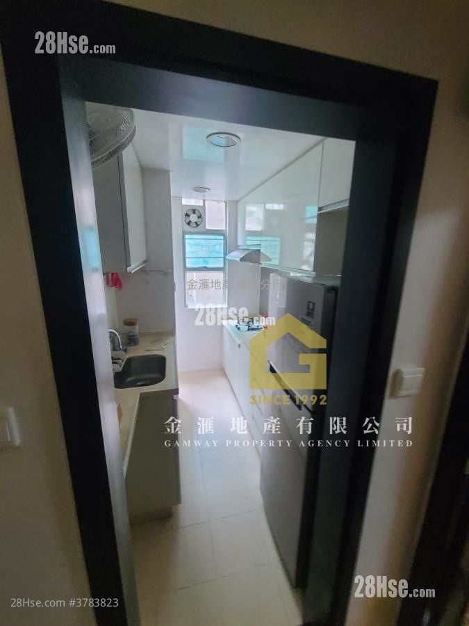 King Lai Court Sell 2 Bedrooms , 1 Bathroom 554 ft²