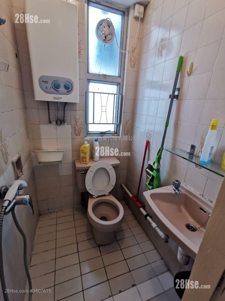 Tak Lee Building Rental 1 Bedroom , 1 Bathroom 201 ft²