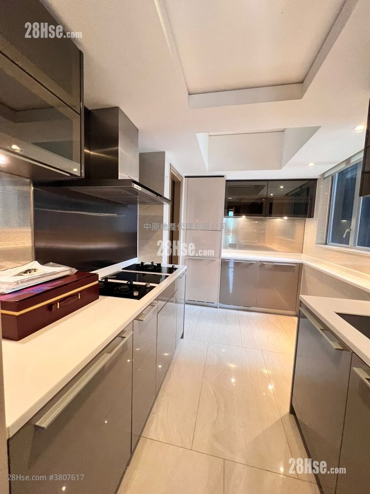 Cullinan West Sell 4 Bedrooms 1,221 ft²