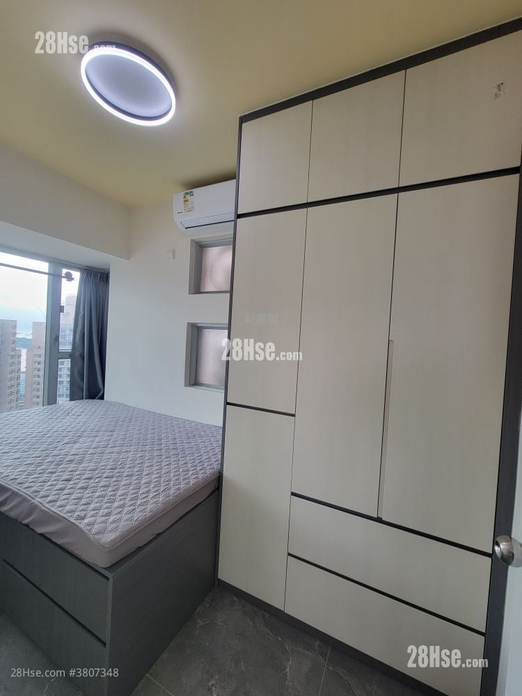 Metro Harbour View Rental 2 Bedrooms , 1 Bathroom 371 ft²