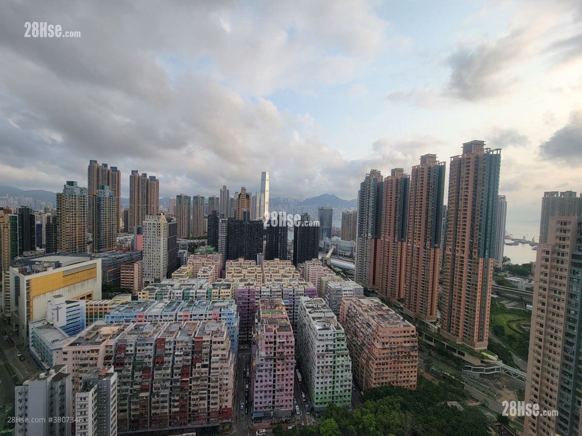 Metro Harbour View Rental 2 Bedrooms , 1 Bathroom 371 ft²