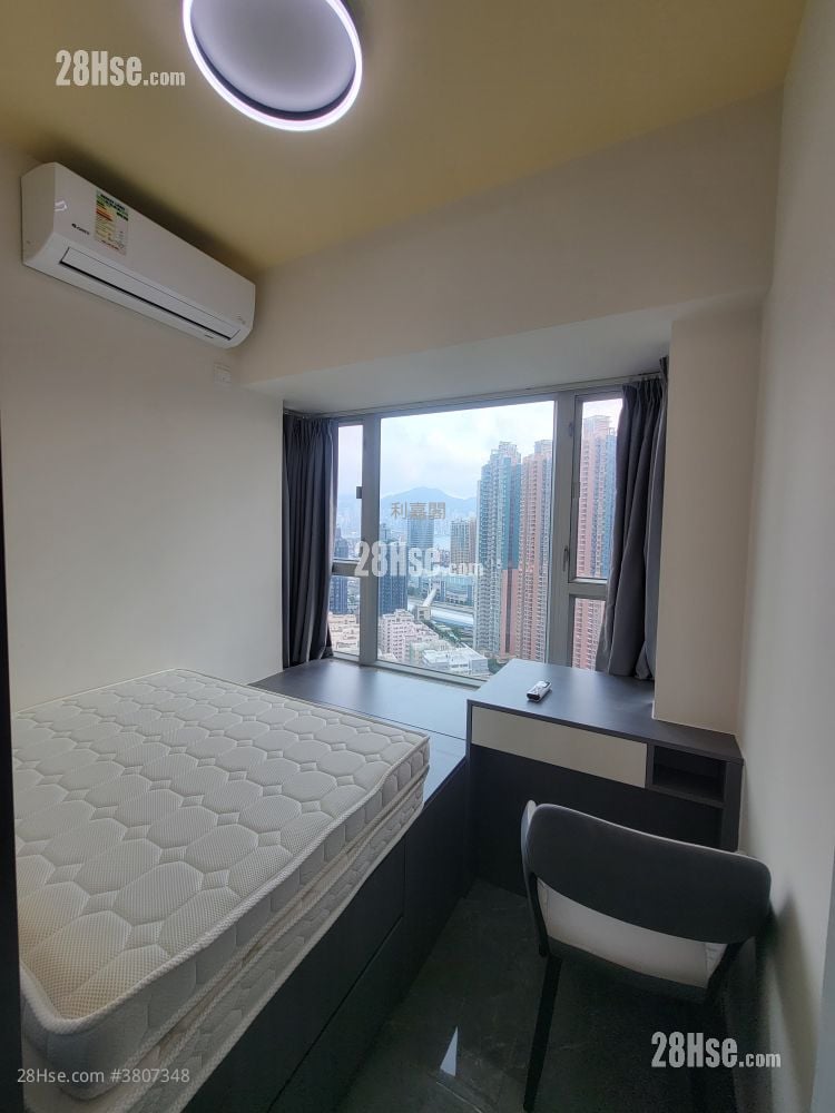 Metro Harbour View Rental 2 Bedrooms , 1 Bathroom 371 ft²