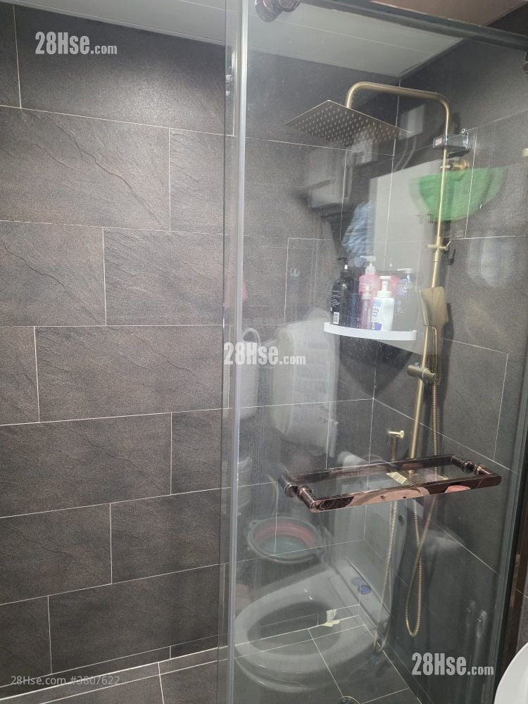 Cascades Sell 2 Bedrooms , 1 Bathroom 475 ft²