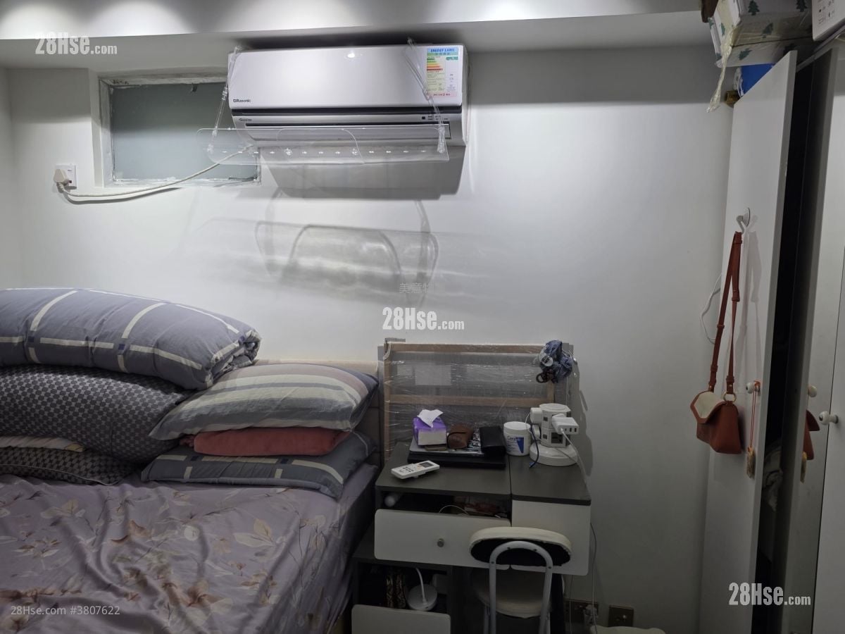 Cascades Sell 2 Bedrooms , 1 Bathroom 475 ft²