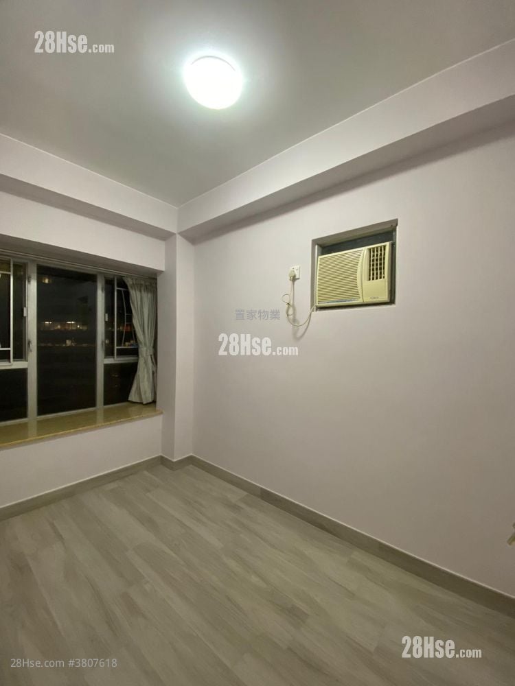 Lai Yue Building Rental 2 Bedrooms , 1 Bathroom 290 ft²