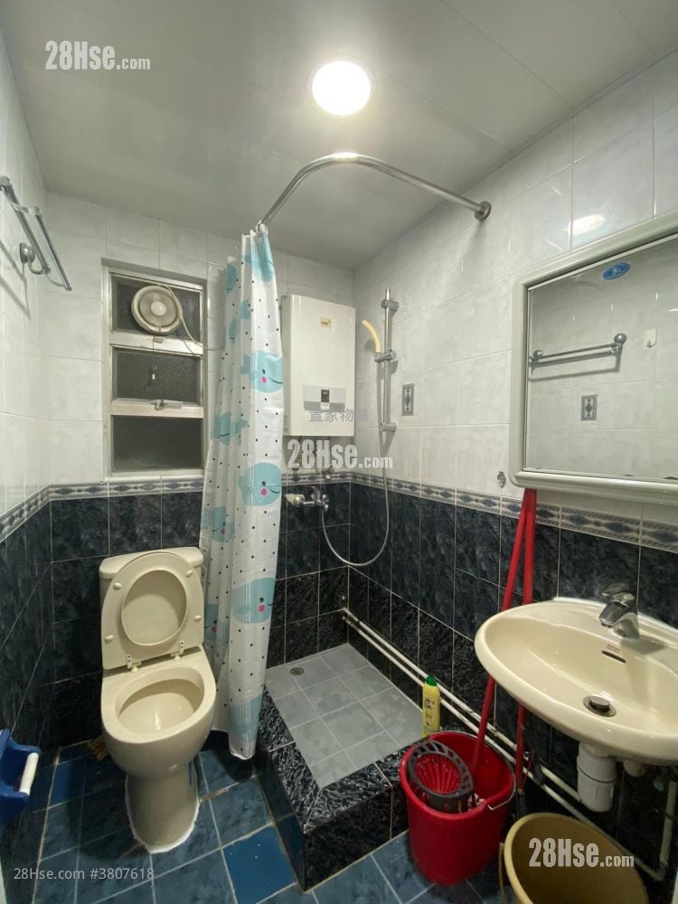 Lai Yue Building Rental 2 Bedrooms , 1 Bathroom 290 ft²