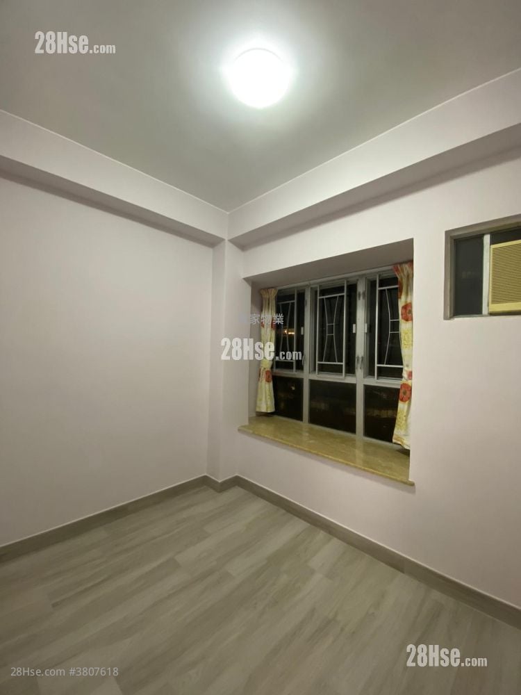 Lai Yue Building Rental 2 Bedrooms , 1 Bathroom 290 ft²