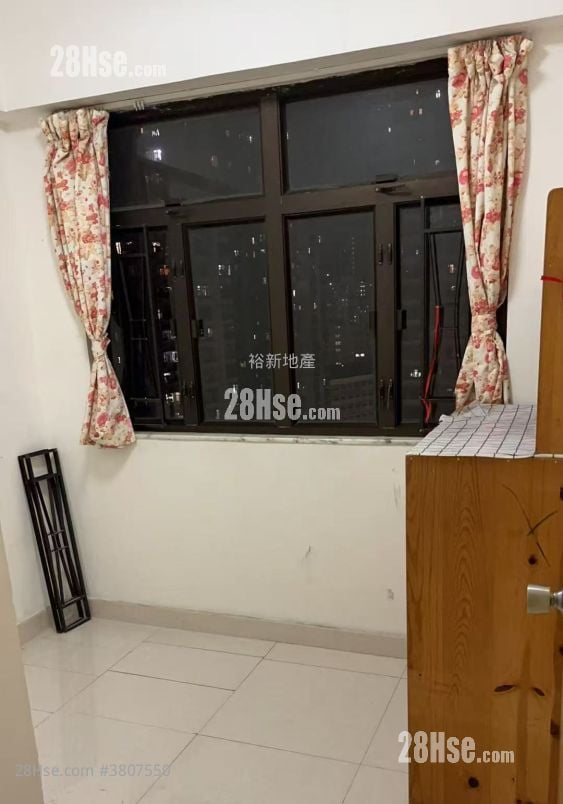 葵华大厦 租盘 2 房 , 1 浴室 410 平方尺