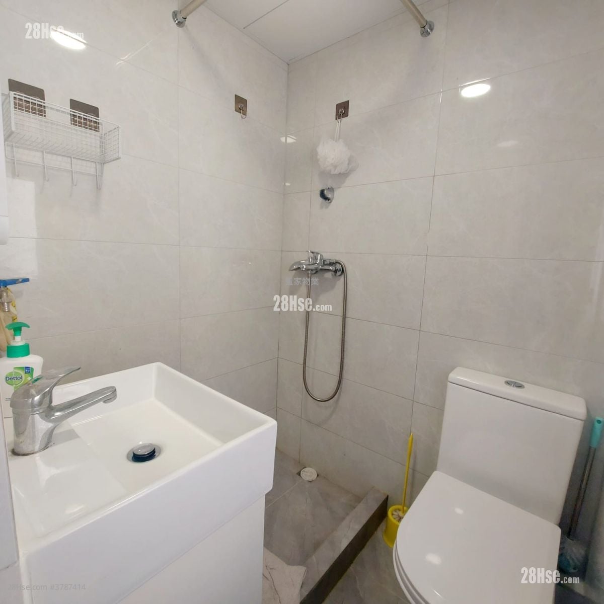 Morning Light Building Rental 2 Bedrooms , 1 Bathroom 338 ft²