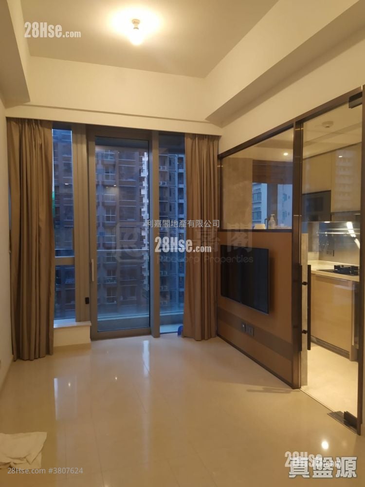 Imperial Kennedy Sell 1 Bedroom 388 ft²