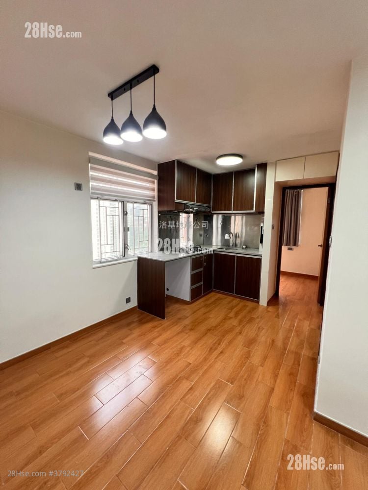 Amoy Gardens Rental 2 Bedrooms , 1 Bathroom 375 ft²