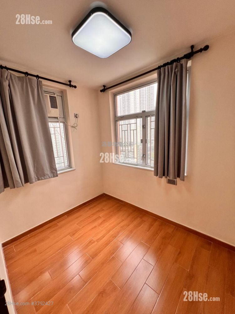 Amoy Gardens Rental 2 Bedrooms , 1 Bathroom 375 ft²