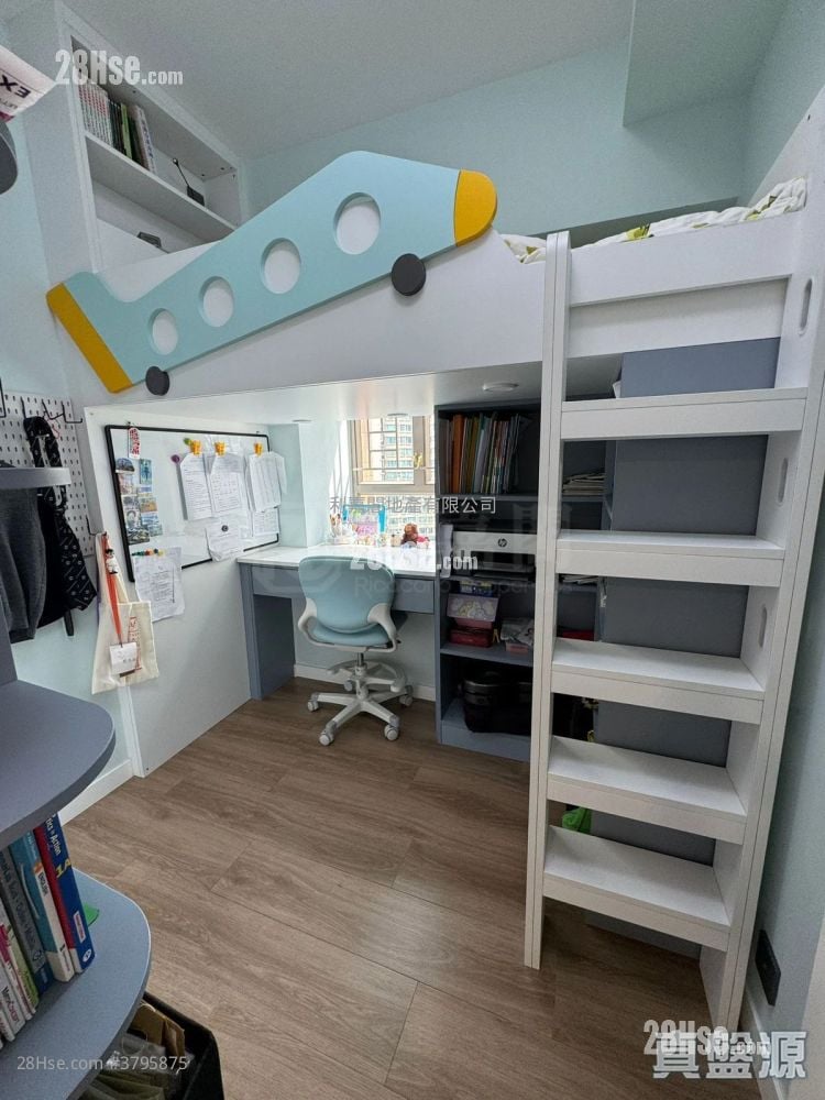 The Grandiose Rental 3 Bedrooms , 2 Bathrooms 671 ft²