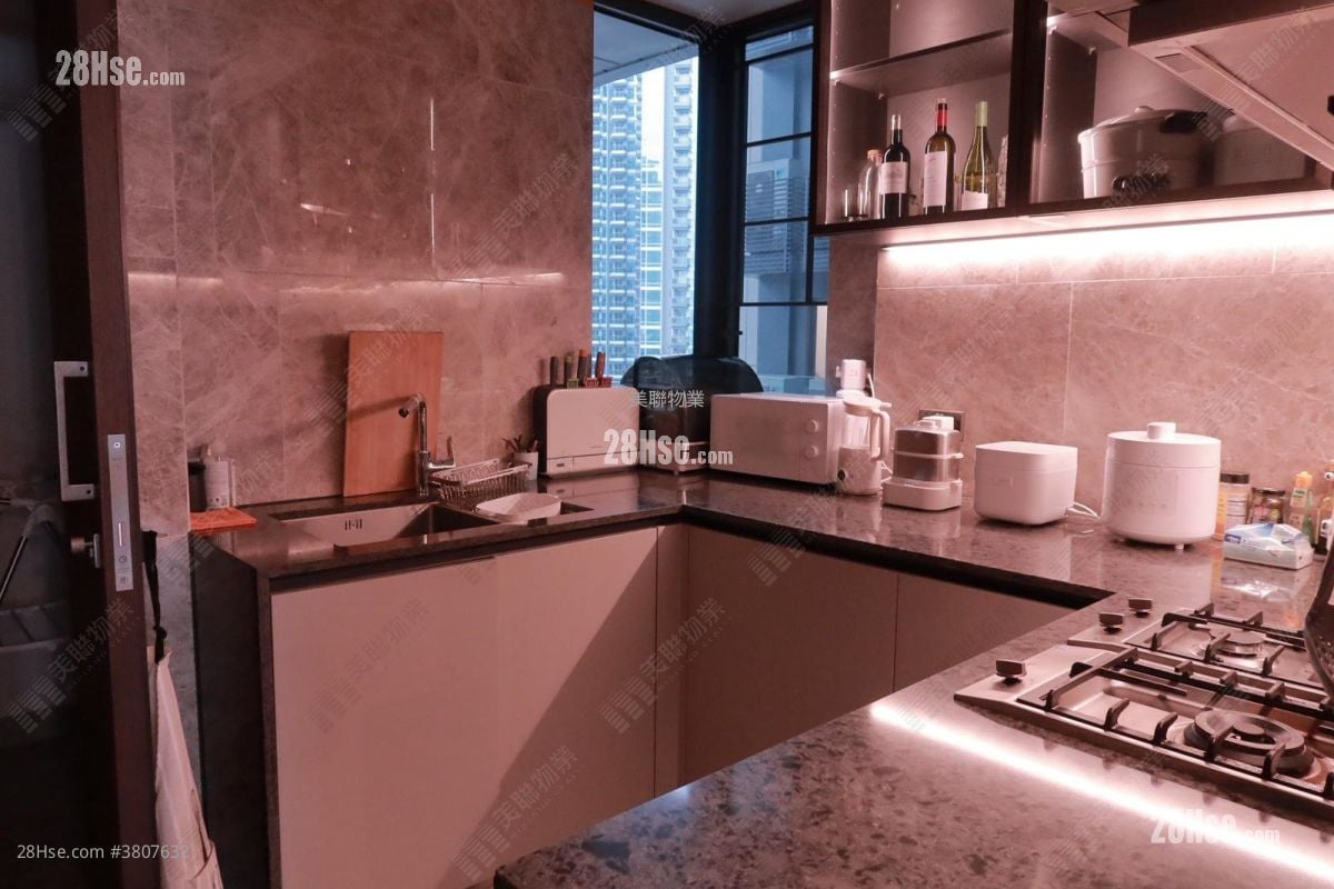 The Knightsbridge Rental 3 Bedrooms , 3 Bathrooms 1,085 ft²