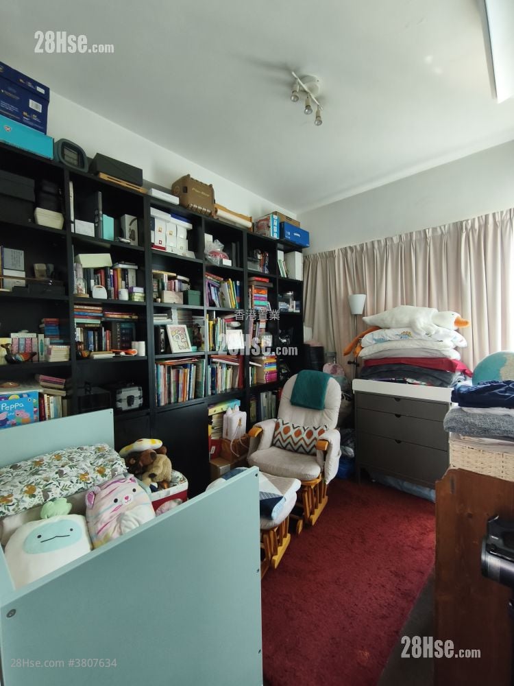 睡房 3: 珀丽湾 售盘 4 房 , 3 浴室 1,129 平方尺