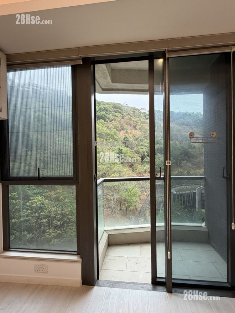 Dragons Range Sell 2 Bedrooms , 1 Bathroom 654 ft²