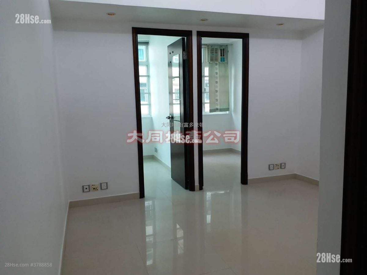 Chung Mei Building Rental 3 Bedrooms 401 ft²