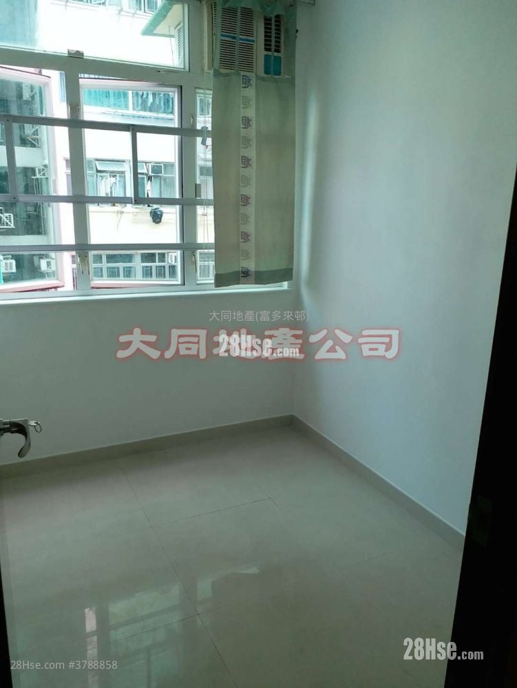 Chung Mei Building Rental 3 Bedrooms 401 ft²