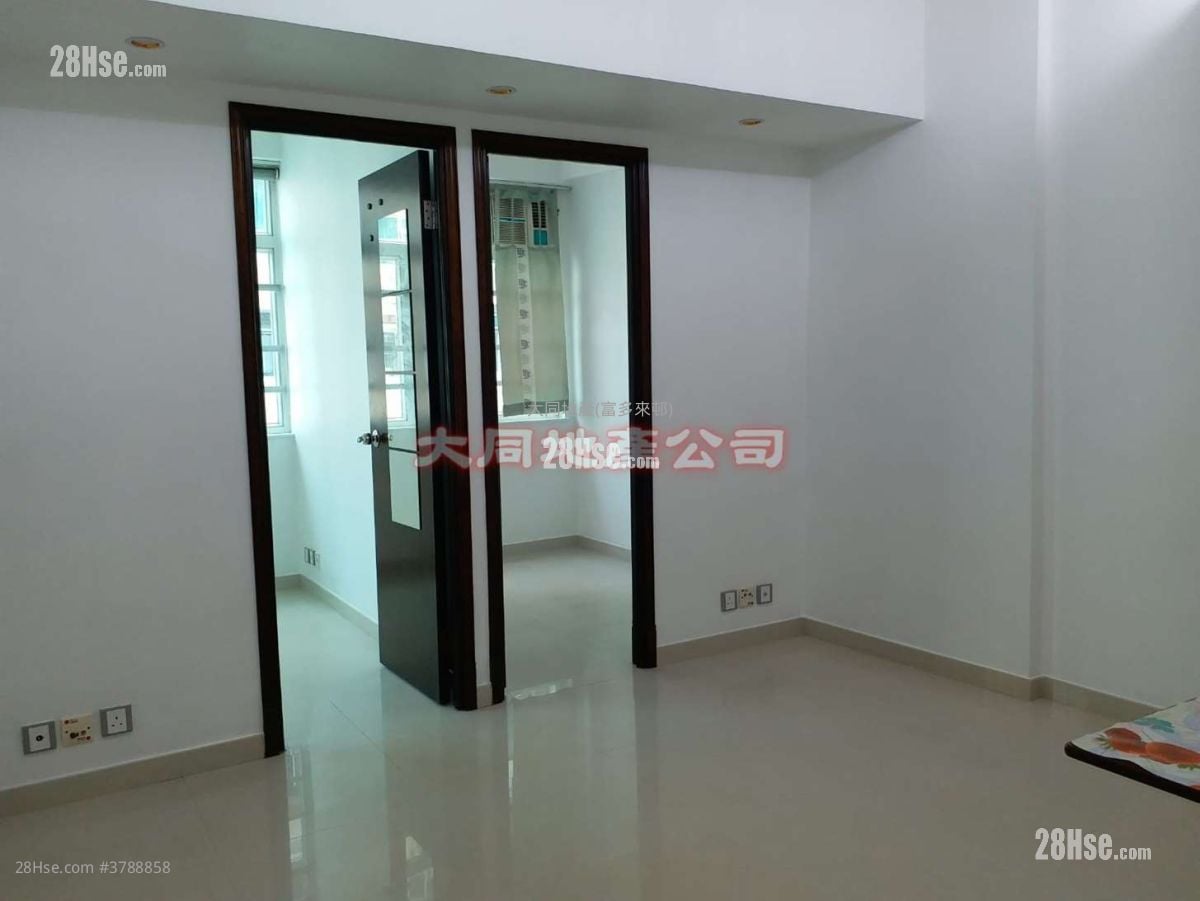 Chung Mei Building Rental 3 Bedrooms 401 ft²