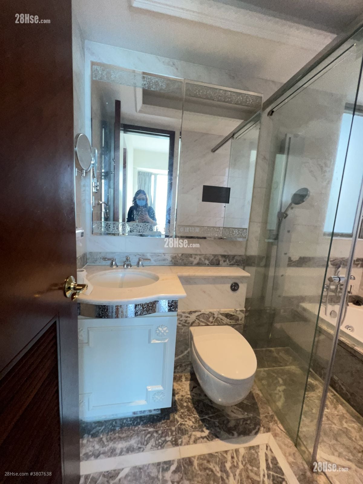 The Coronation Rental 3 Bedrooms , 2 Bathrooms 954 ft²