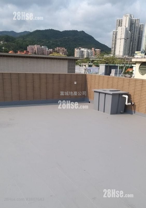 村屋 租盤 2 房 , 2 浴室 630 平方呎