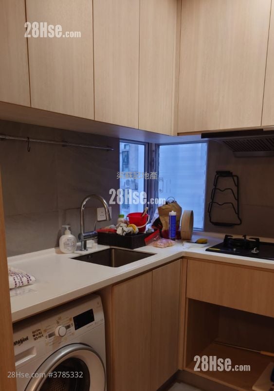 Kanfield Mansion Sell 2 Bedrooms , 1 Bathroom 410 ft²