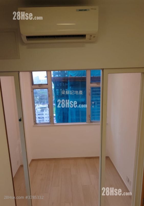 Kanfield Mansion Sell 2 Bedrooms , 1 Bathroom 410 ft²