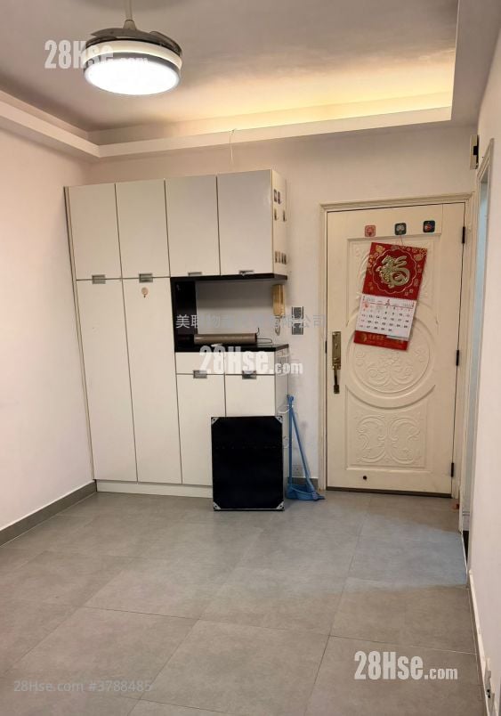 Tsing Yi Garden Rental 2 Bedrooms , 1 Bathroom 343 ft²