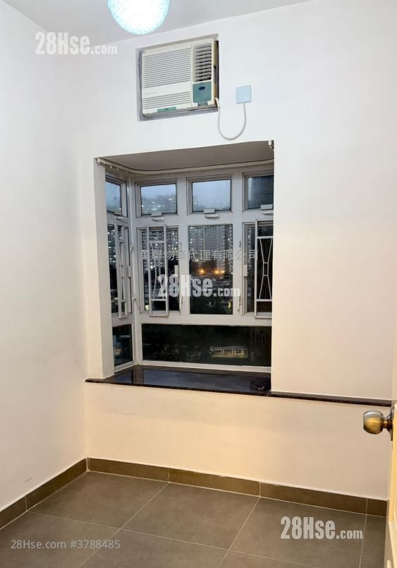 Tsing Yi Garden Rental 2 Bedrooms , 1 Bathroom 343 ft²