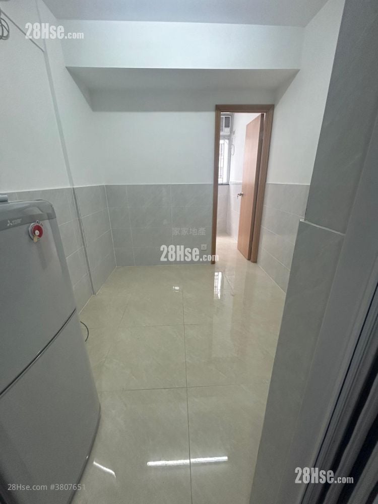 Kwun Tong Lap Shing Building Rental 1 Bedroom , 1 Bathroom 180 ft²