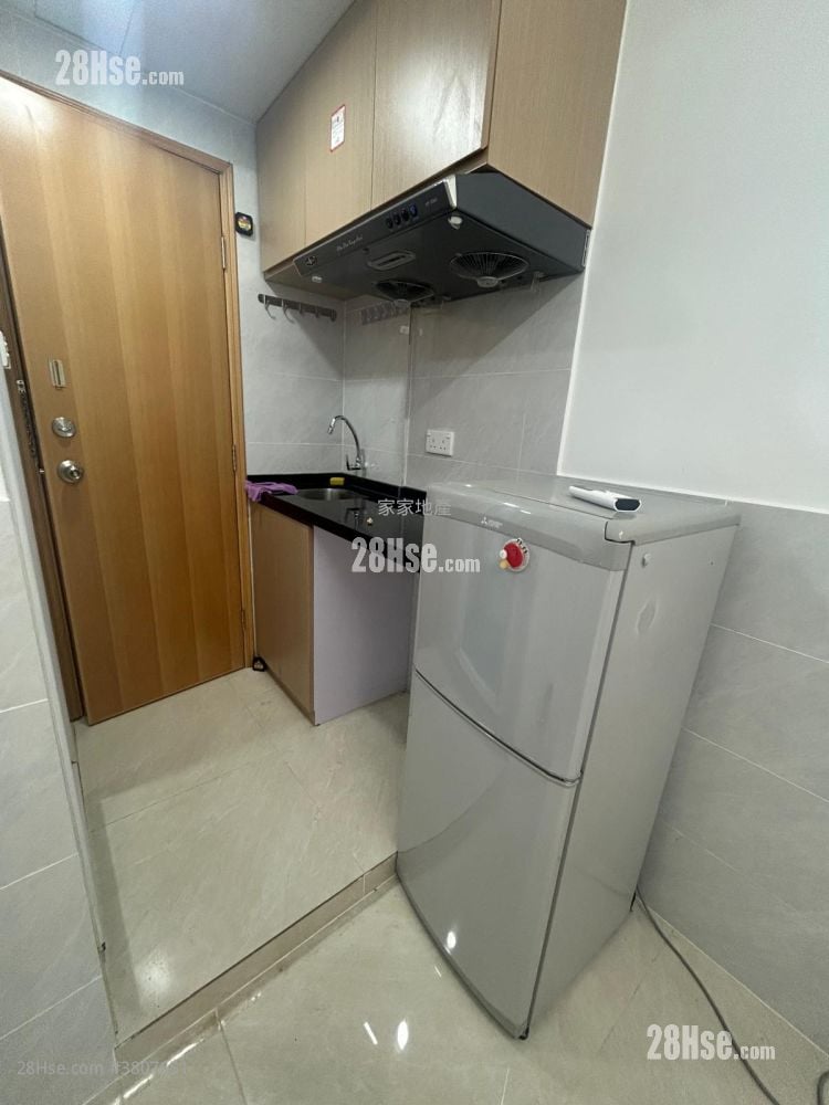 Kwun Tong Lap Shing Building Rental 1 Bedroom , 1 Bathroom 180 ft²