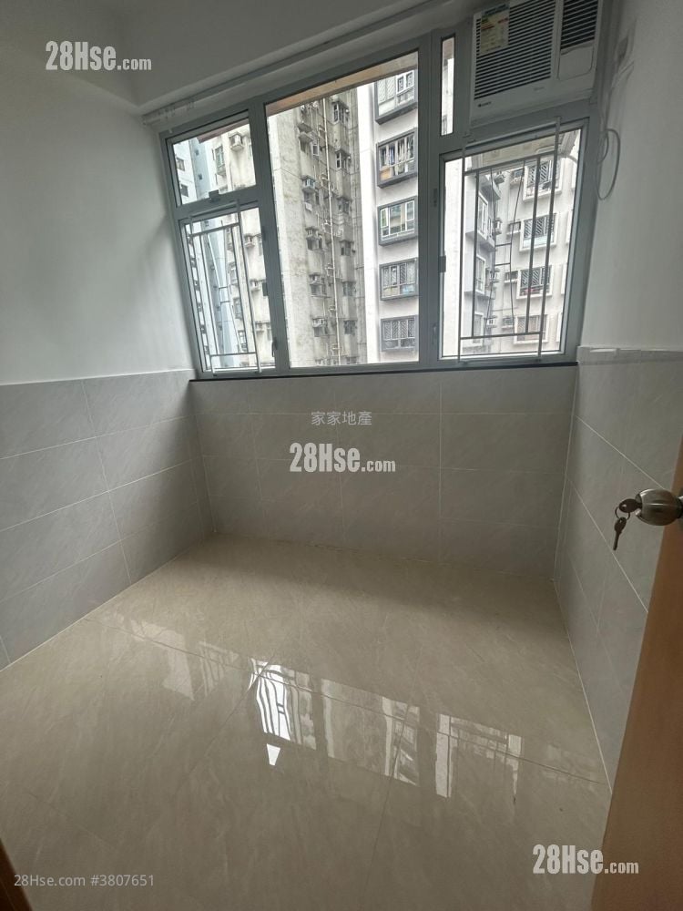Kwun Tong Lap Shing Building Rental 1 Bedroom , 1 Bathroom 180 ft²