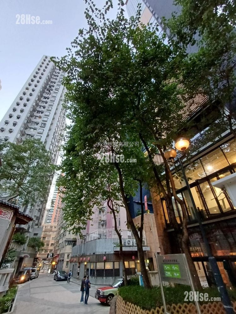 China Tower Rental 2 Bedrooms , 1 Bathroom 513 ft²