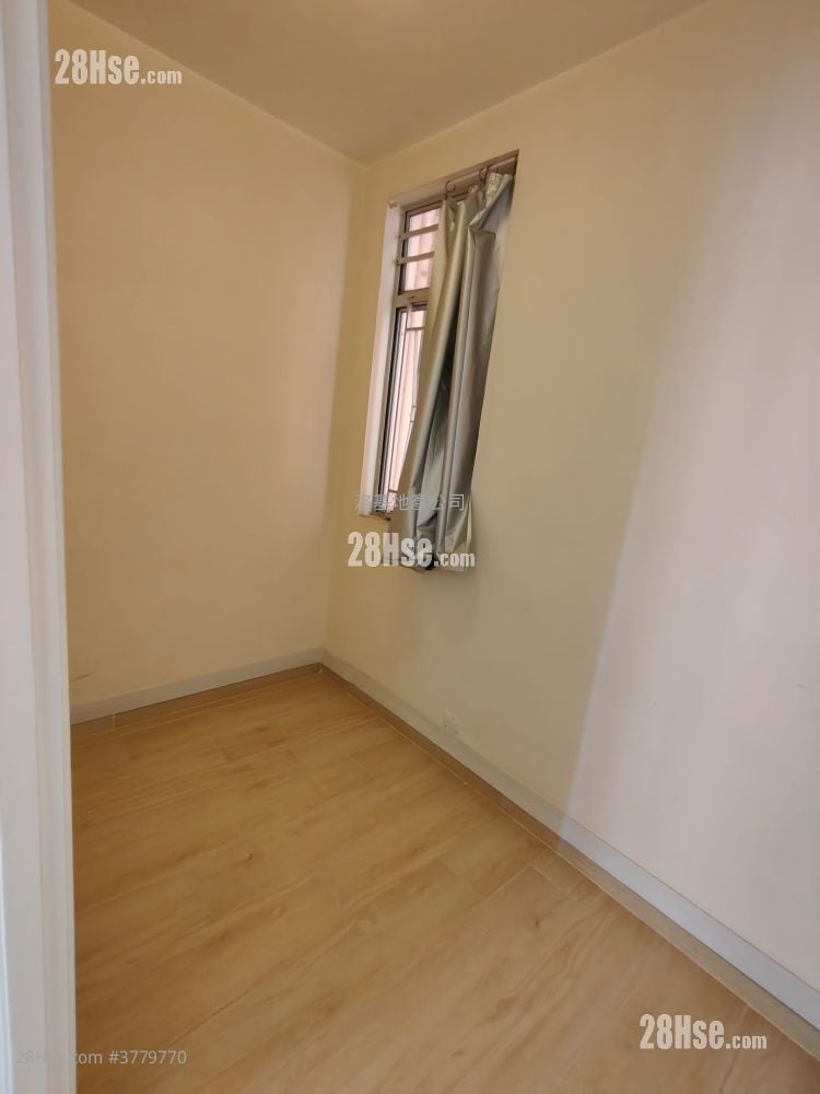 Amoy Gardens Rental 2 Bedrooms , 1 Bathroom 322 ft²