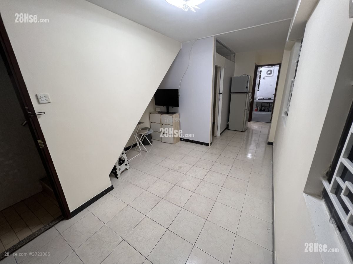 Village Rental 2 Bedrooms , 1 Bathroom 290 ft²