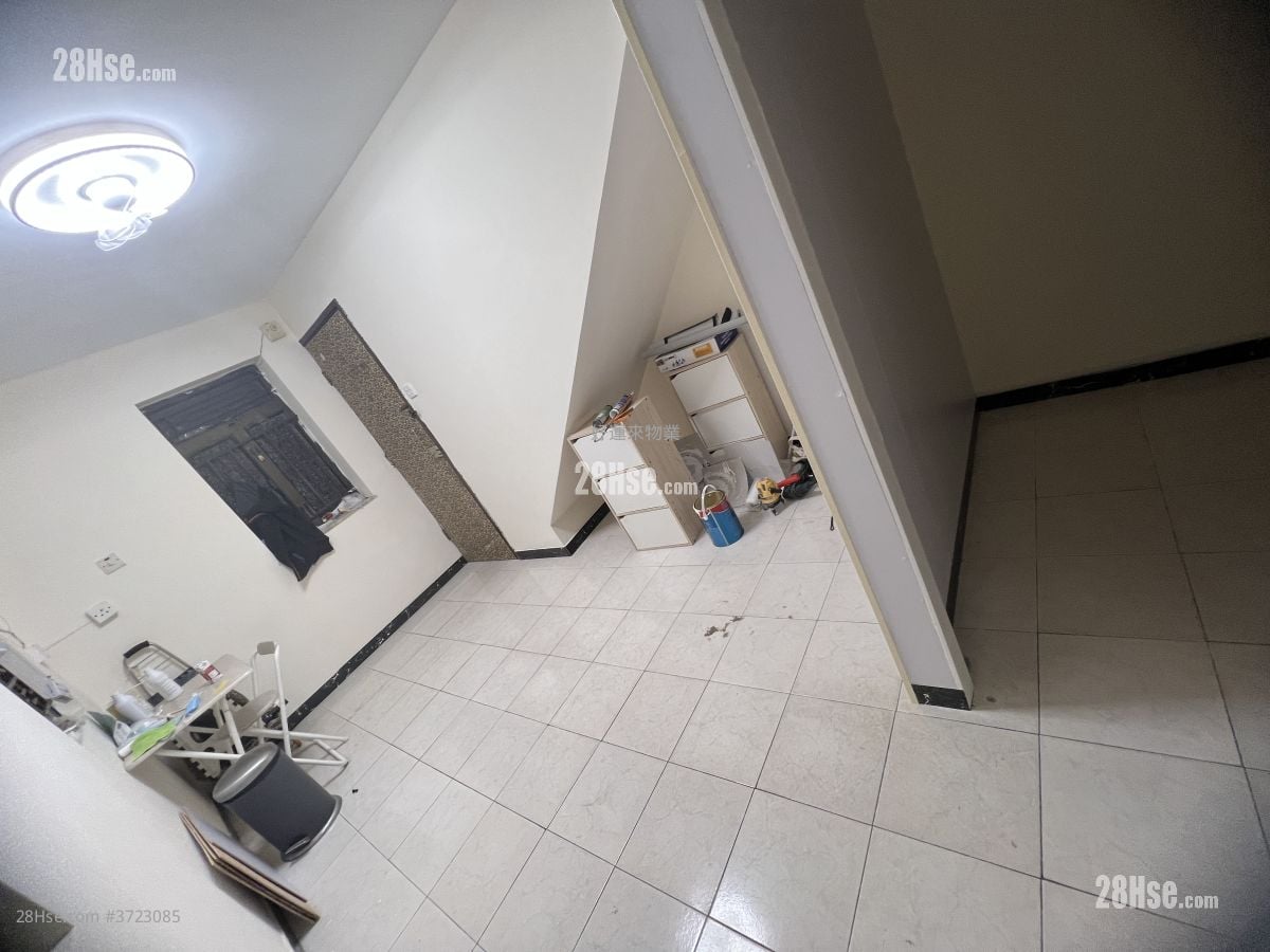 Village Rental 2 Bedrooms , 1 Bathroom 290 ft²