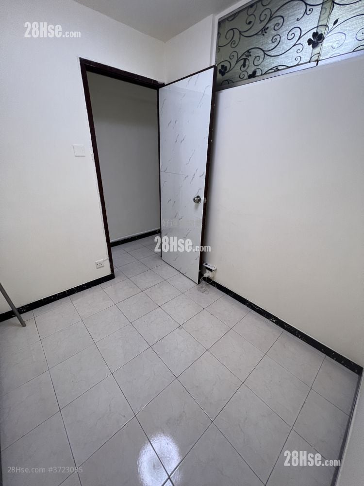 Village Rental 2 Bedrooms , 1 Bathroom 290 ft²