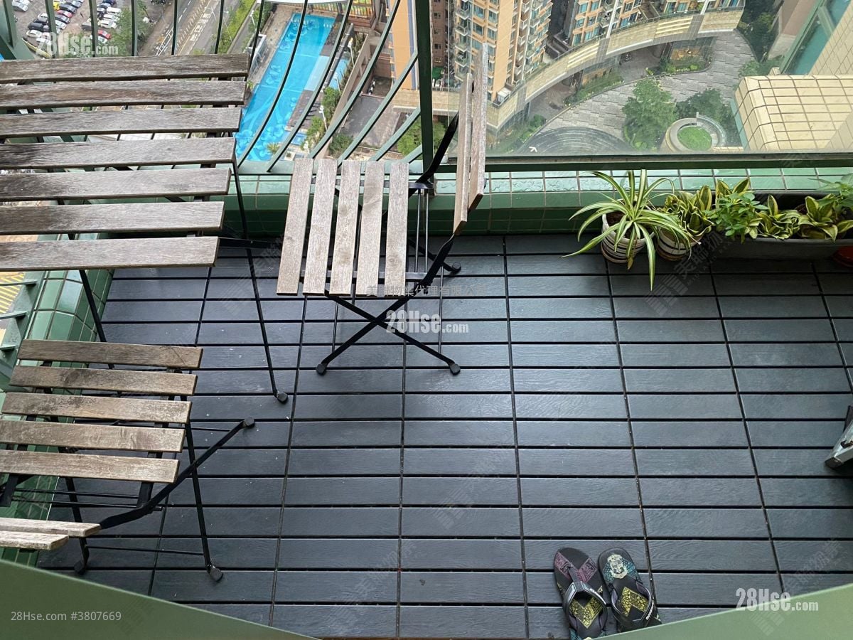 The Grandiose Sell 2 Bedrooms 515 ft²