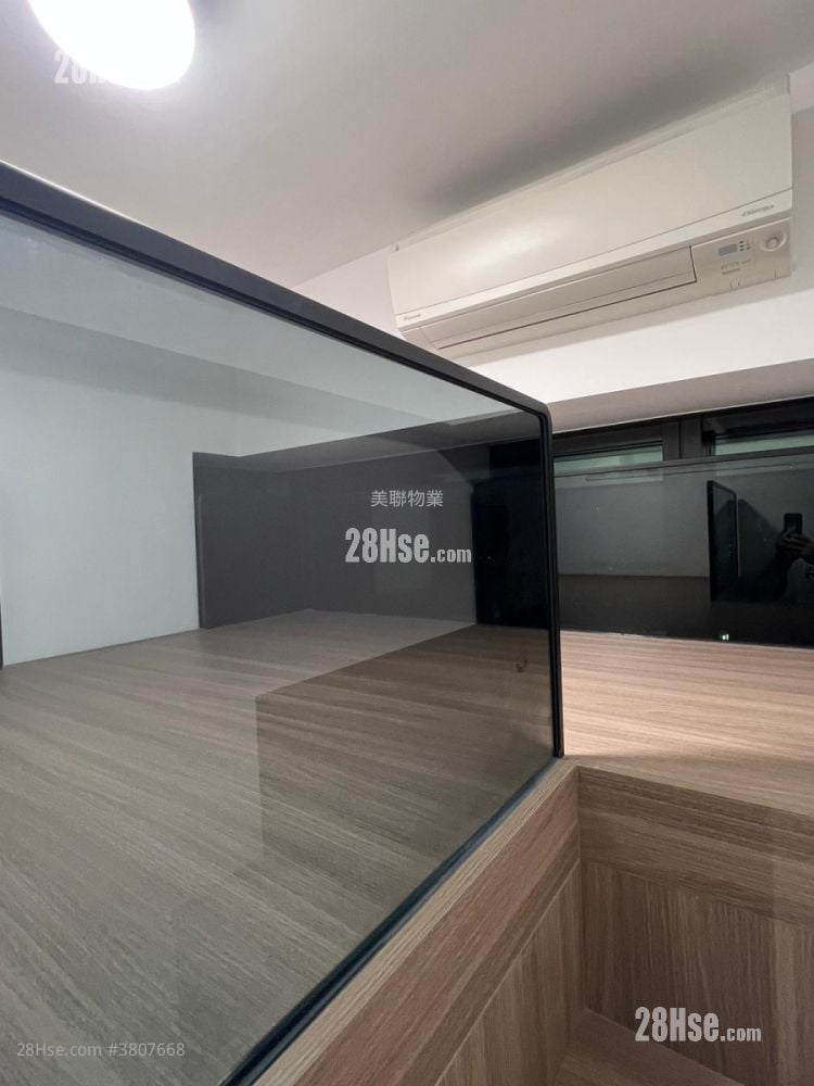 14 Larch Street Rental 269 ft²