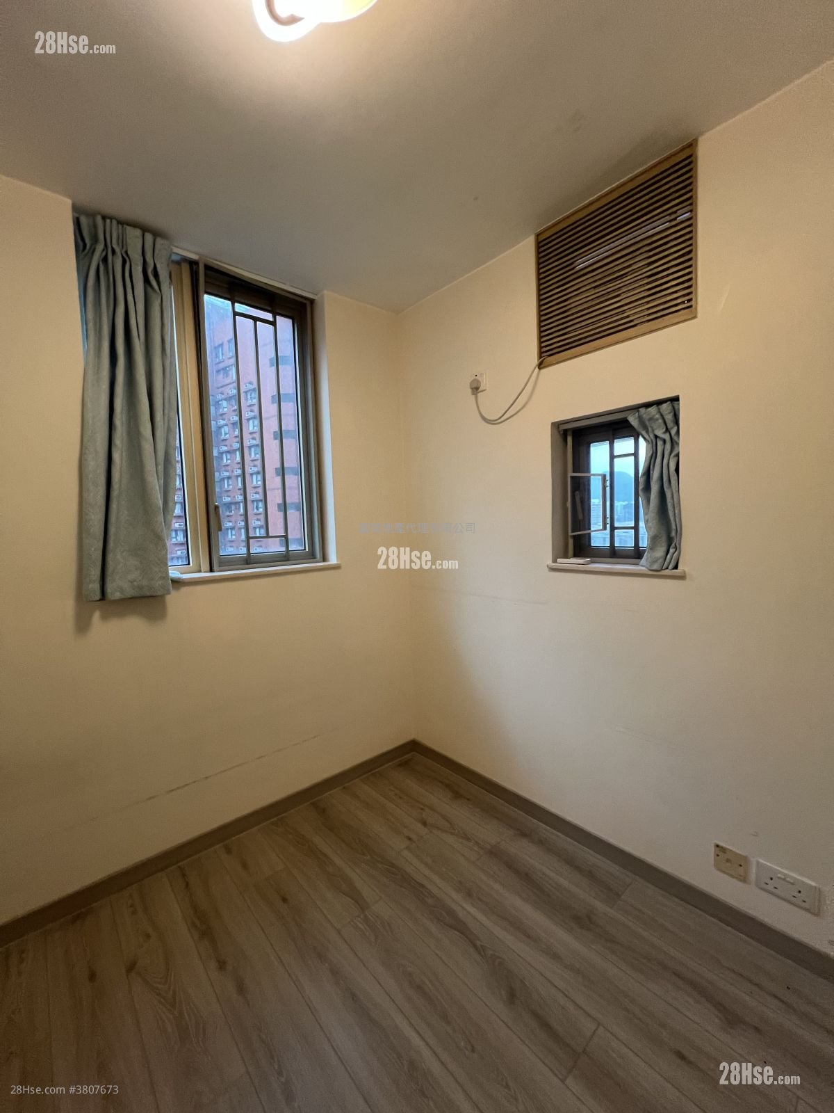 Harbour Place Sell 2 Bedrooms , 1 Bathroom 481 ft²